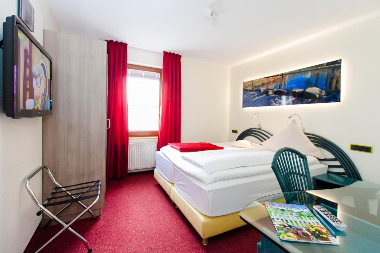 Landgasthof Toennes Wipperfürth Esterno foto
